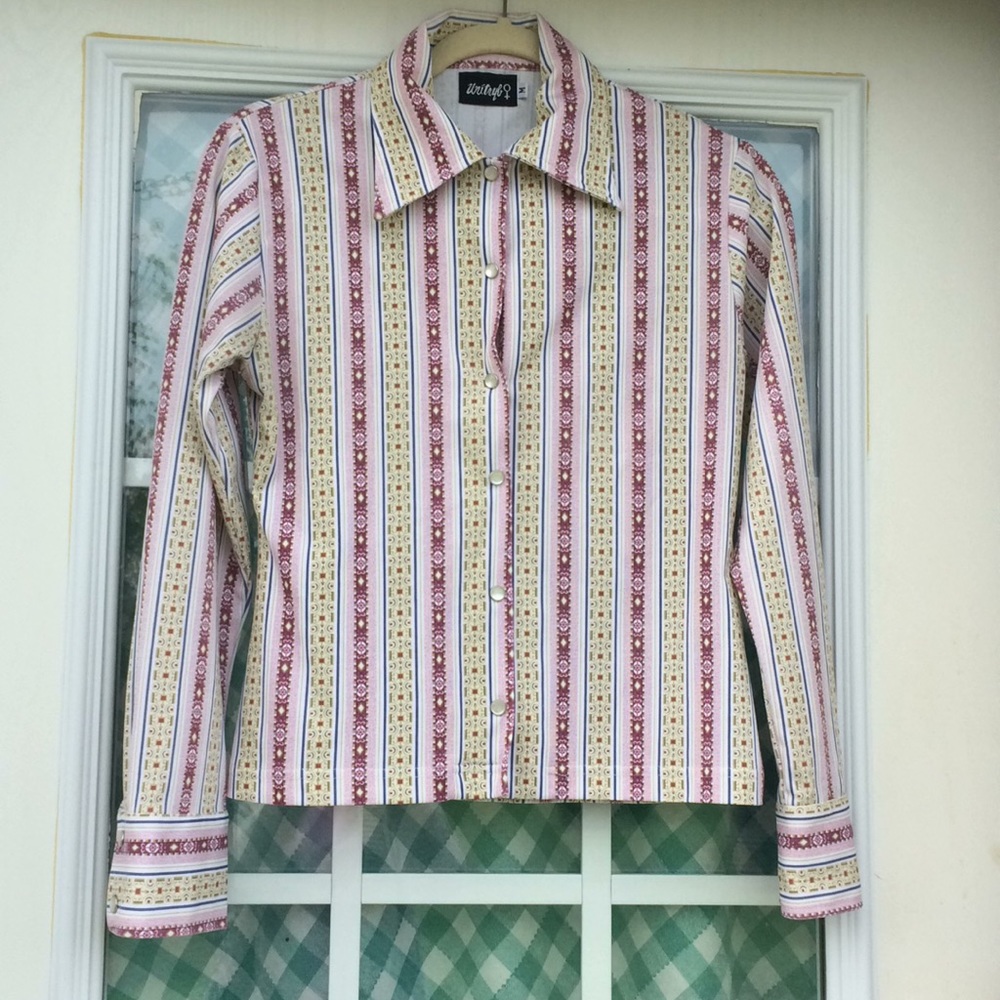 10/$13! Patterned Button Down